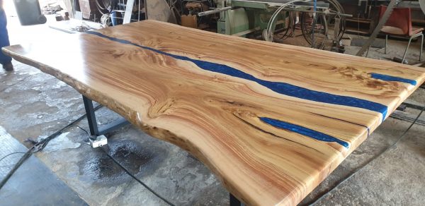 Luxury Resin Dining Table - Image 5