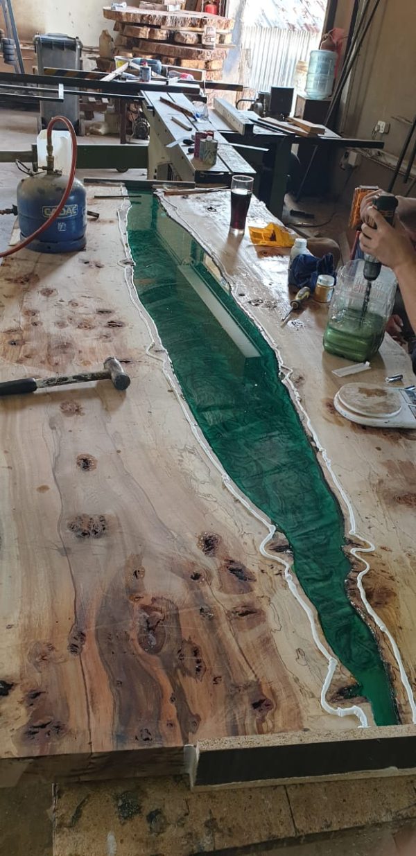 Luxury Resin Dining Table - Image 3