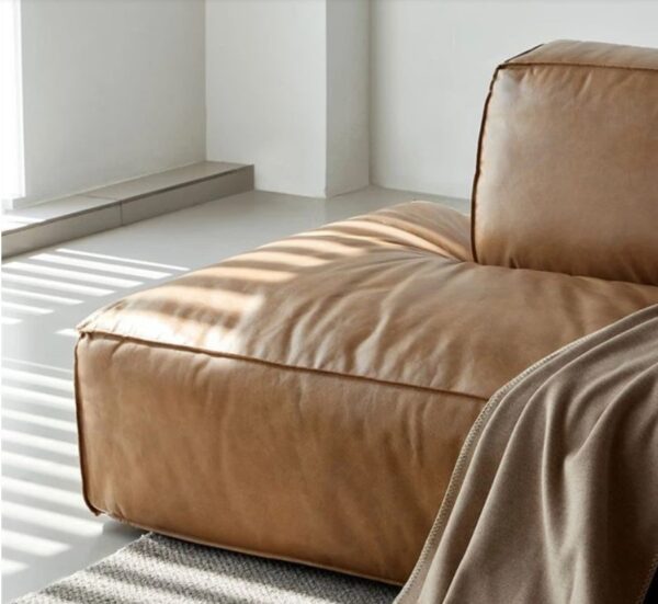 Luxury Couch - Image 4